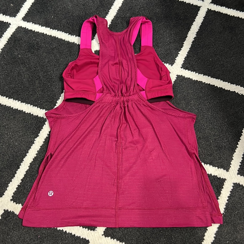 Lululemon tank with built in sports bra, size 6